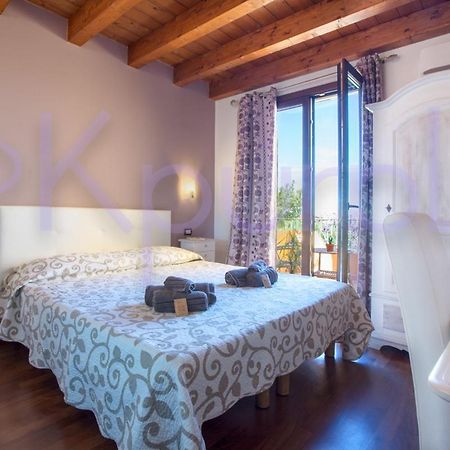 Le Api Hotel กาญารี ภายนอก รูปภาพ